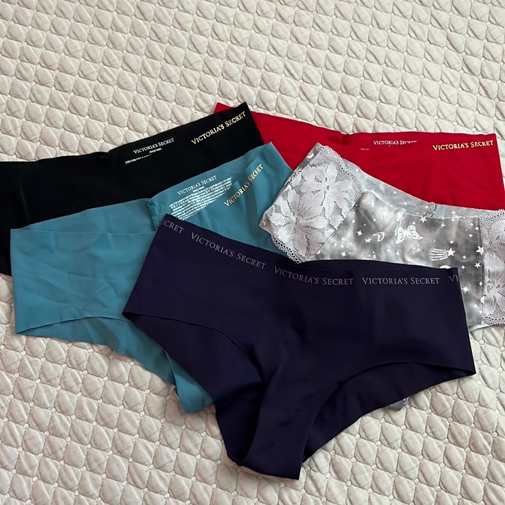 5 pairs of new Victoria’s Secret panties size S